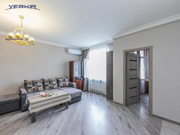 Բնակարաններ Կոդ` 5+319469