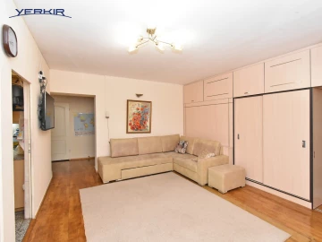 Apartments Code: 5+319422