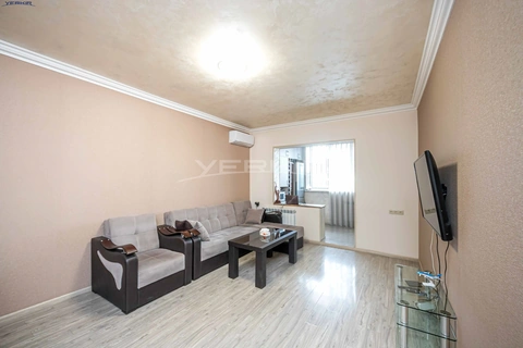 Apartments Code: 9+2437911