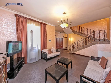 Houses Code: 10+518036