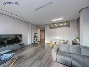 Բնակարաններ Կոդ` 5+320850