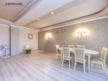 Բնակարաններ Կոդ` 3+215161