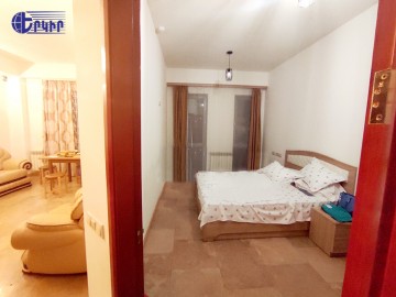 Բնակարաններ Կոդ` 5+22200