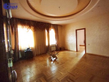 Commercial properties Code: 6+700863