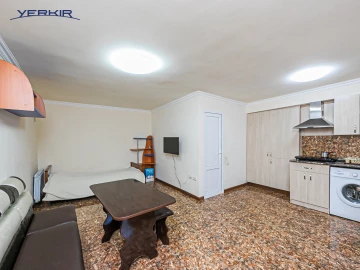 Apartments Code: 8+119319