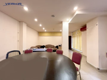 Commercial properties Code: 3+908369