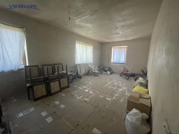 Houses Code: 5+511173