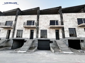 Houses Code: 7+517757