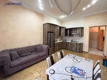 Apartments Code: 5+314479