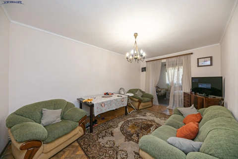 Apartments Code: 10+2172065