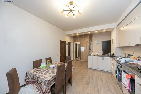 Apartments Code: 10+2410137