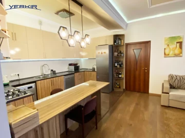 Բնակարաններ Կոդ` 3+318412