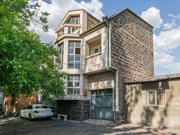 Houses Code: 5+517802