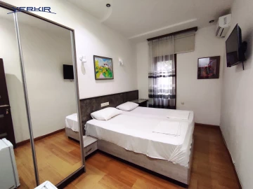 Բնակարաններ Կոդ` 5+313391