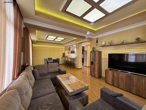 Apartments Code: 5+806314