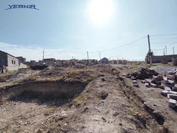 Land areas Code: 10+613579