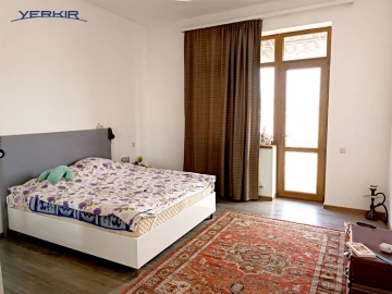 Houses Code: 9+508916