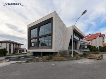 Houses Code: 3+513673