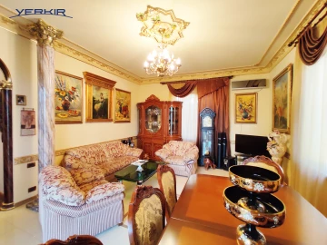 Houses Code: 10+514162