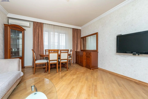 Բնակարաններ Կոդ` 1+3496555