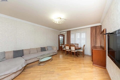 Բնակարաններ Կոդ` 1+3496555