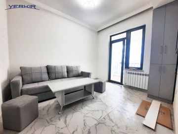 Բնակարաններ Կոդ` 5+214698