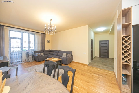 Apartments Code: 10+3978656