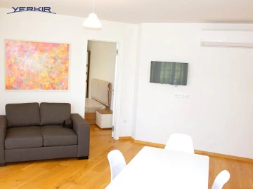 Apartments Code: 8+32987