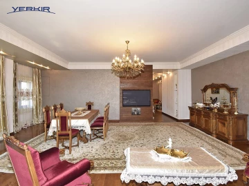 Apartments Code: 5+407218