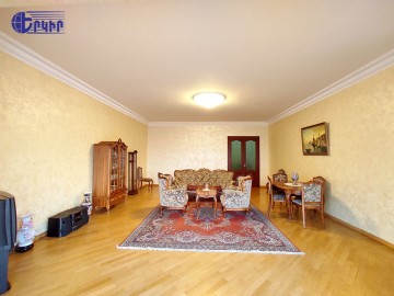 Apartments Code: 8+300131