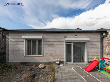 Houses Code: 5+520619