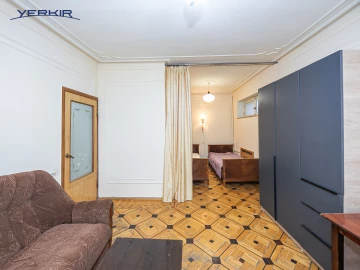 Apartments Code: 5+819658