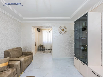 Apartments Code: 5+218071