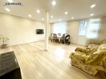 Բնակարաններ Կոդ` 3+3958506