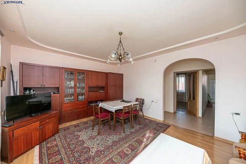 Բնակարաններ Կոդ` 10+2624743