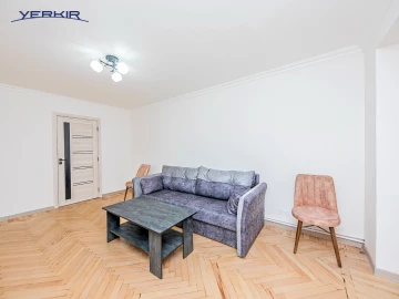 Apartments Code: 5+218598