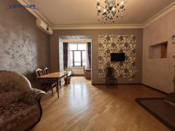 Բնակարաններ Կոդ` 5+208681