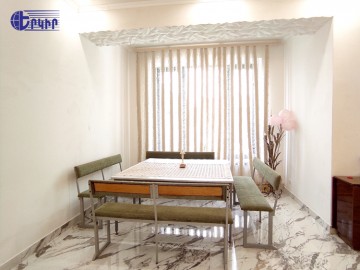 Houses Code: 4+503077