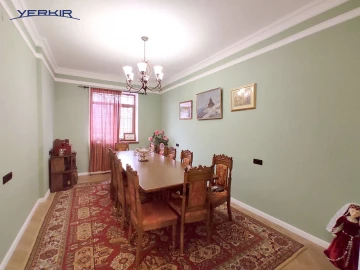 Առանձնատներ Կոդ` 8+501495