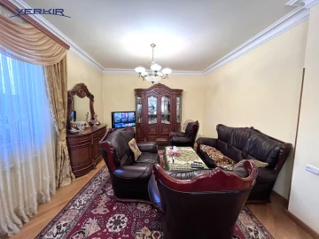 Houses Code: 4+508394