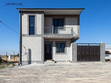 Houses Code: 10+517935