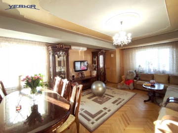 Apartments Code: 10+308740