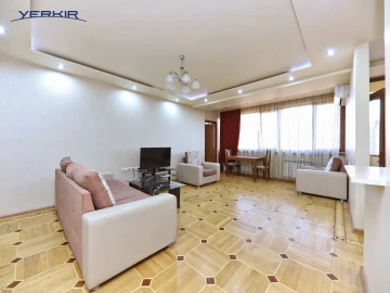 Բնակարաններ Կոդ` 5+213774