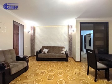 Բնակարաններ Կոդ` 3+401741