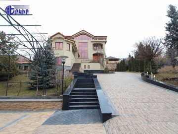 Houses Code: 10+50221