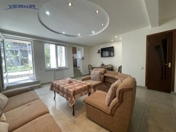 Առանձնատներ Կոդ` 3+511184