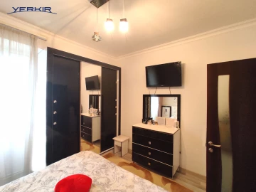 Apartments Code: 10+409649