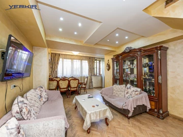 Apartments Code: 9+4623806