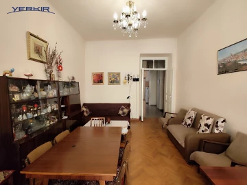 Բնակարաններ Կոդ` 10+120210