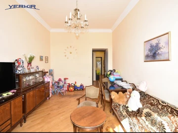 Apartments Code: 10+814819